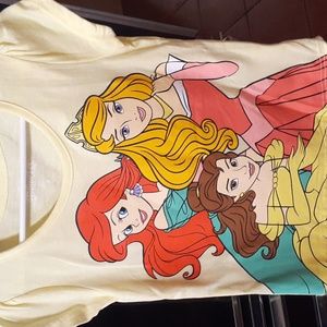 Girls Disney princess shirt. 100% cotton size 8 yellow